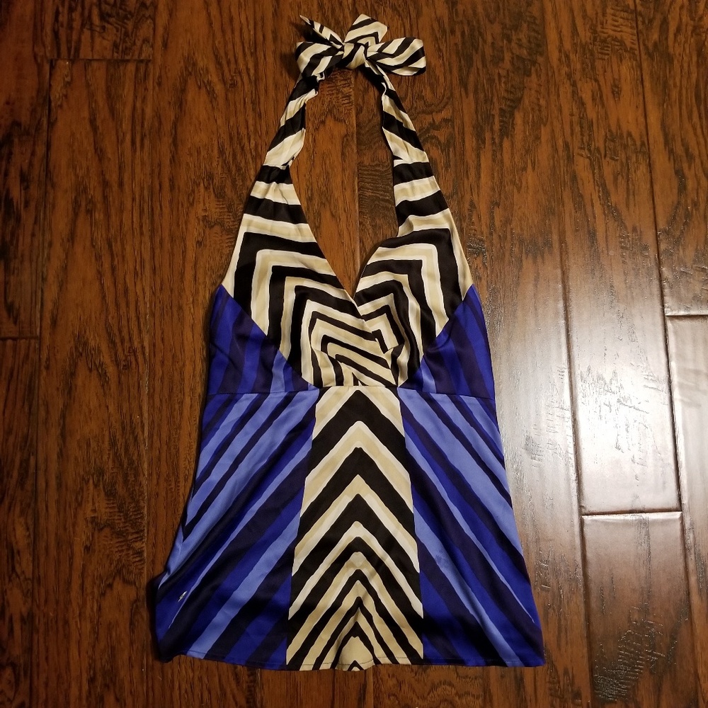 💫Gorgeous Limited Halter Top💫